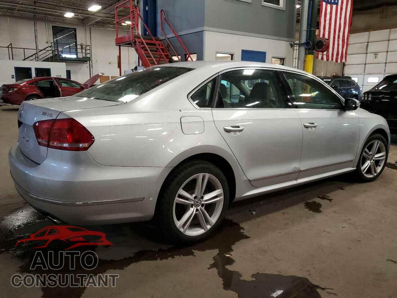 VOLKSWAGEN PASSAT 2013 - 1VWCM7A32DC115462