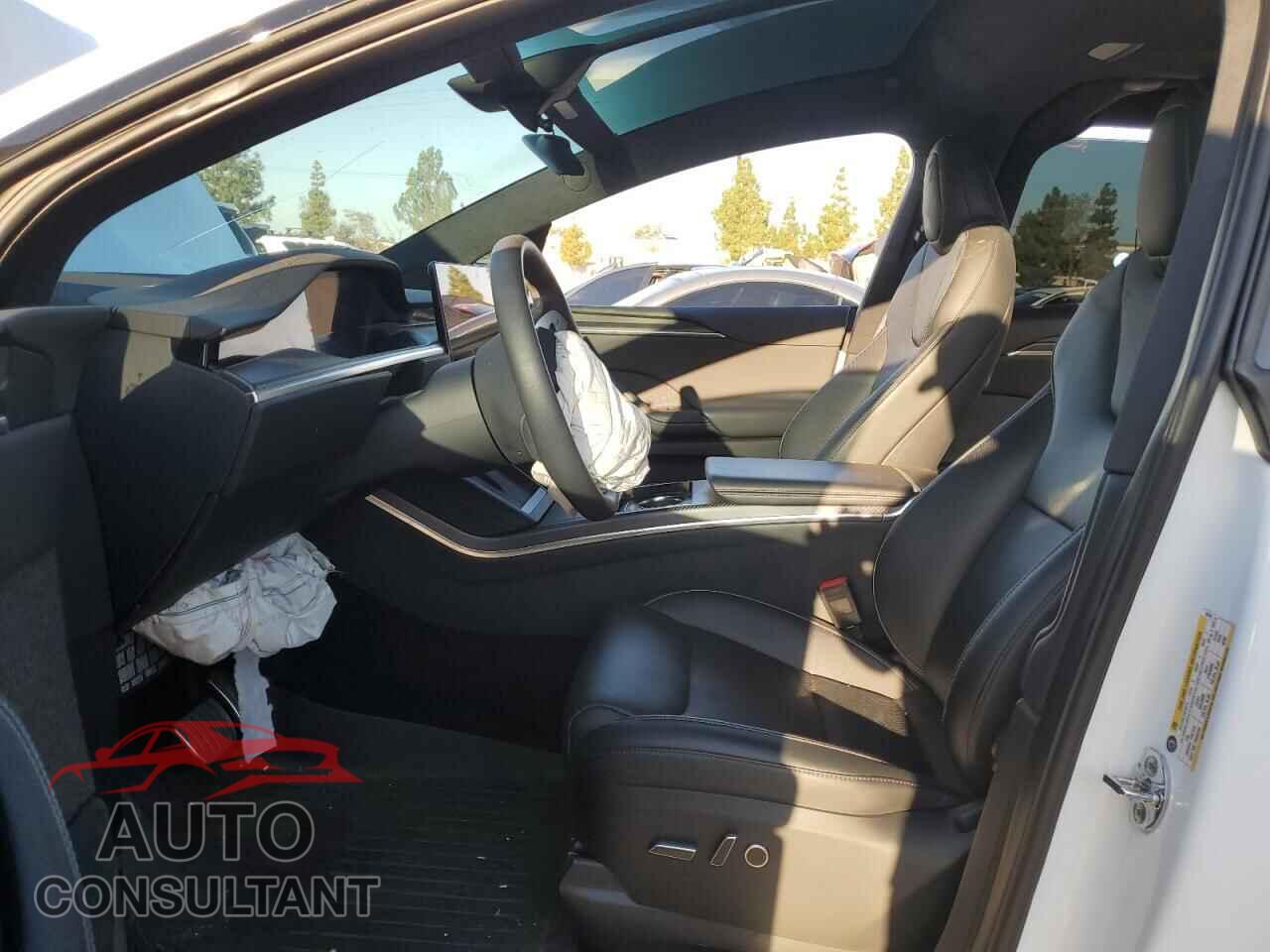 TESLA MODEL X 2023 - 7SAXCBE67PF409108