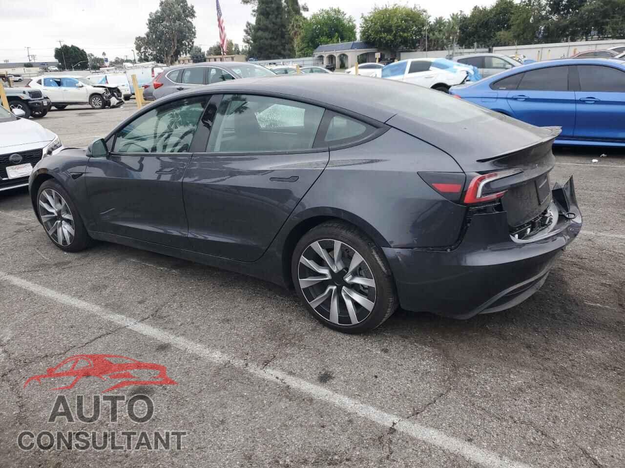 TESLA MODEL 3 2025 - 5YJ3E1EA2SF963928