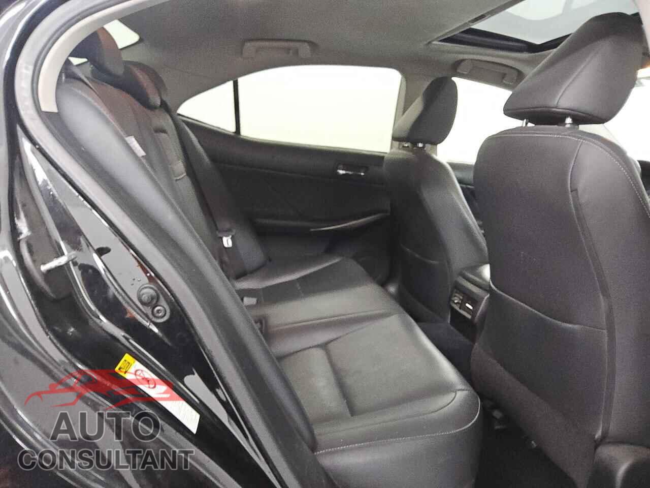 LEXUS IS 2014 - JTHBF1D2XE5014747