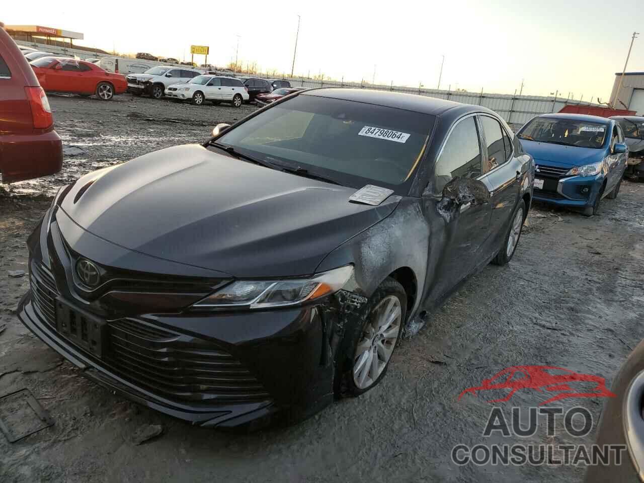 TOYOTA CAMRY 2019 - 4T1B11HK3KU718442