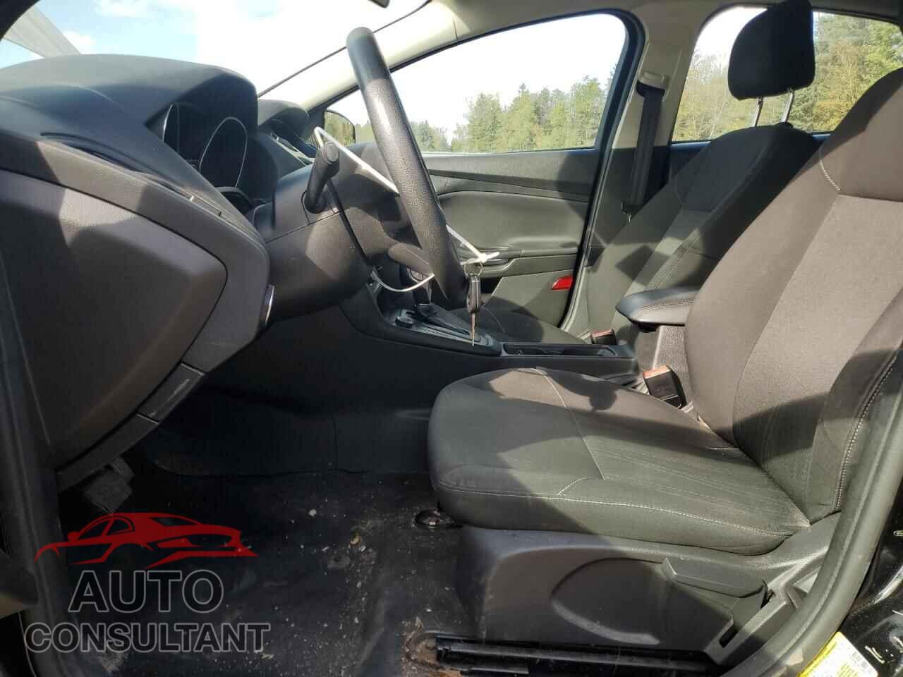 FORD FOCUS 2015 - 1FADP3K26FL309711