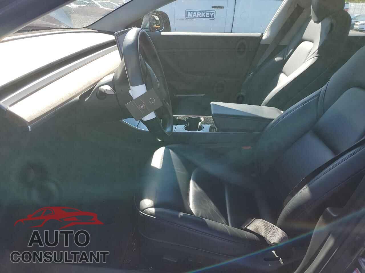 TESLA MODEL 3 2018 - 5YJ3E1EB2JF186951