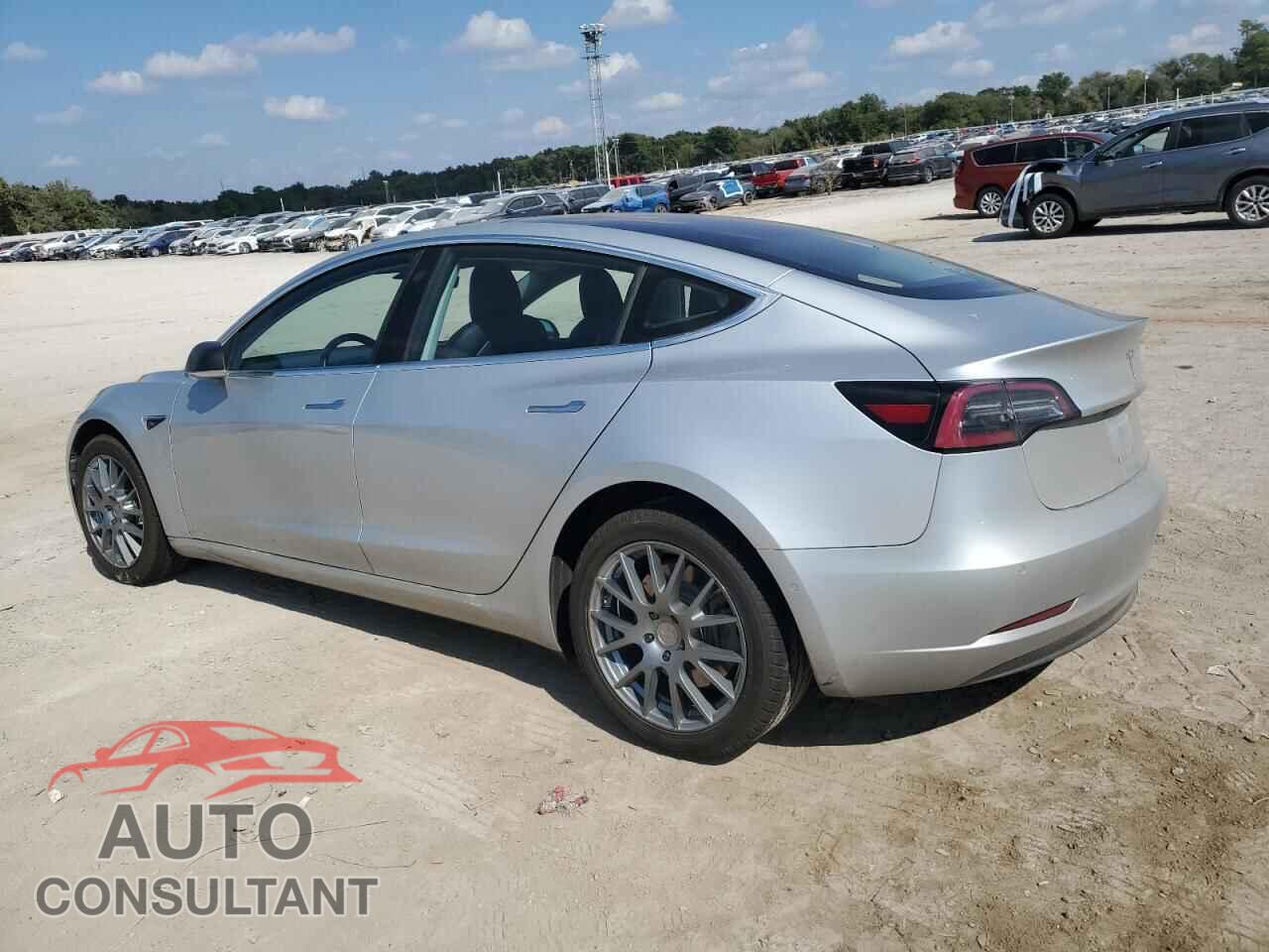 TESLA MODEL 3 2018 - 5YJ3E1EA2JF037494