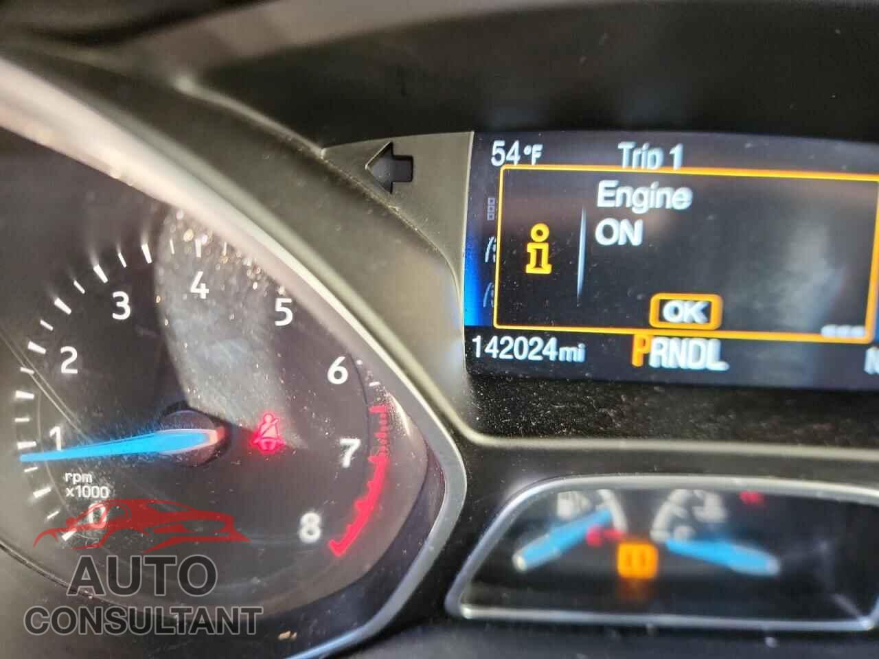 FORD FOCUS 2015 - 1FADP3F28FL207210
