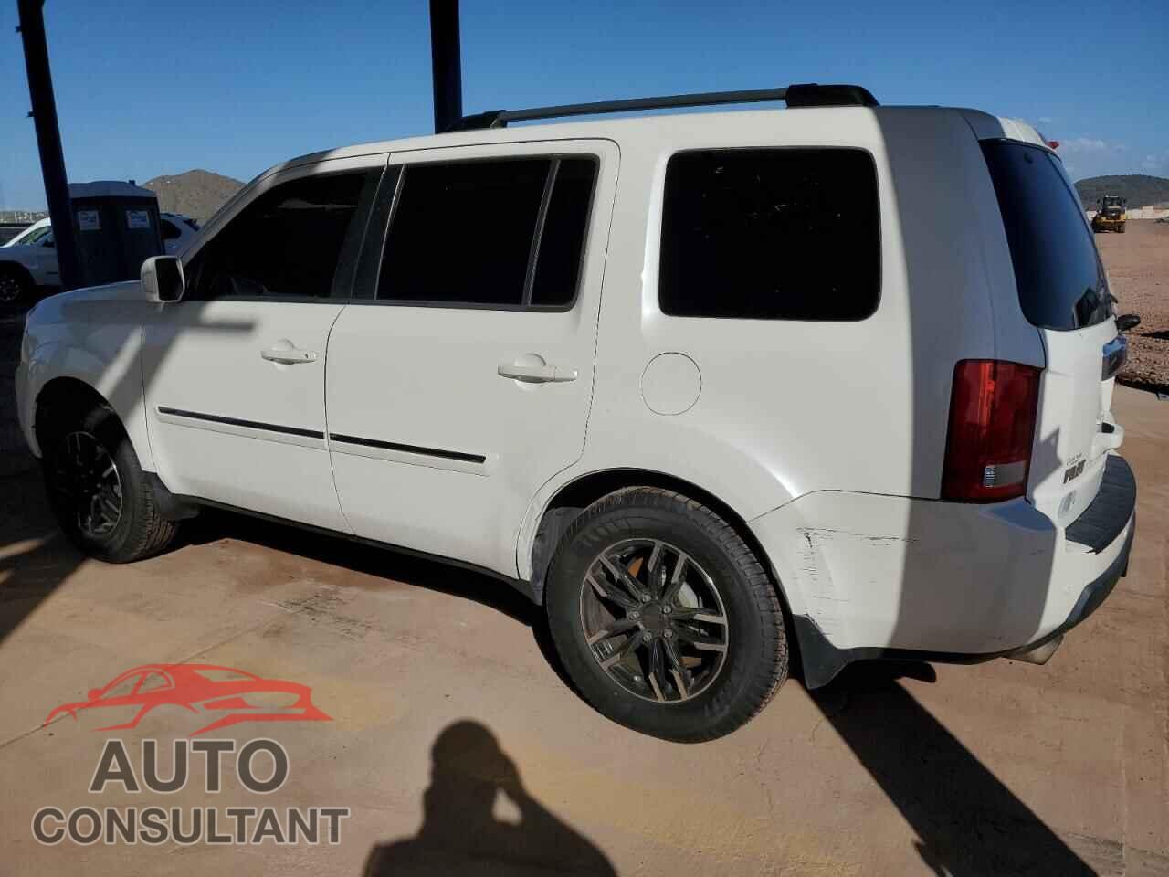 HONDA PILOT 2011 - 5FNYF3H96BB014303