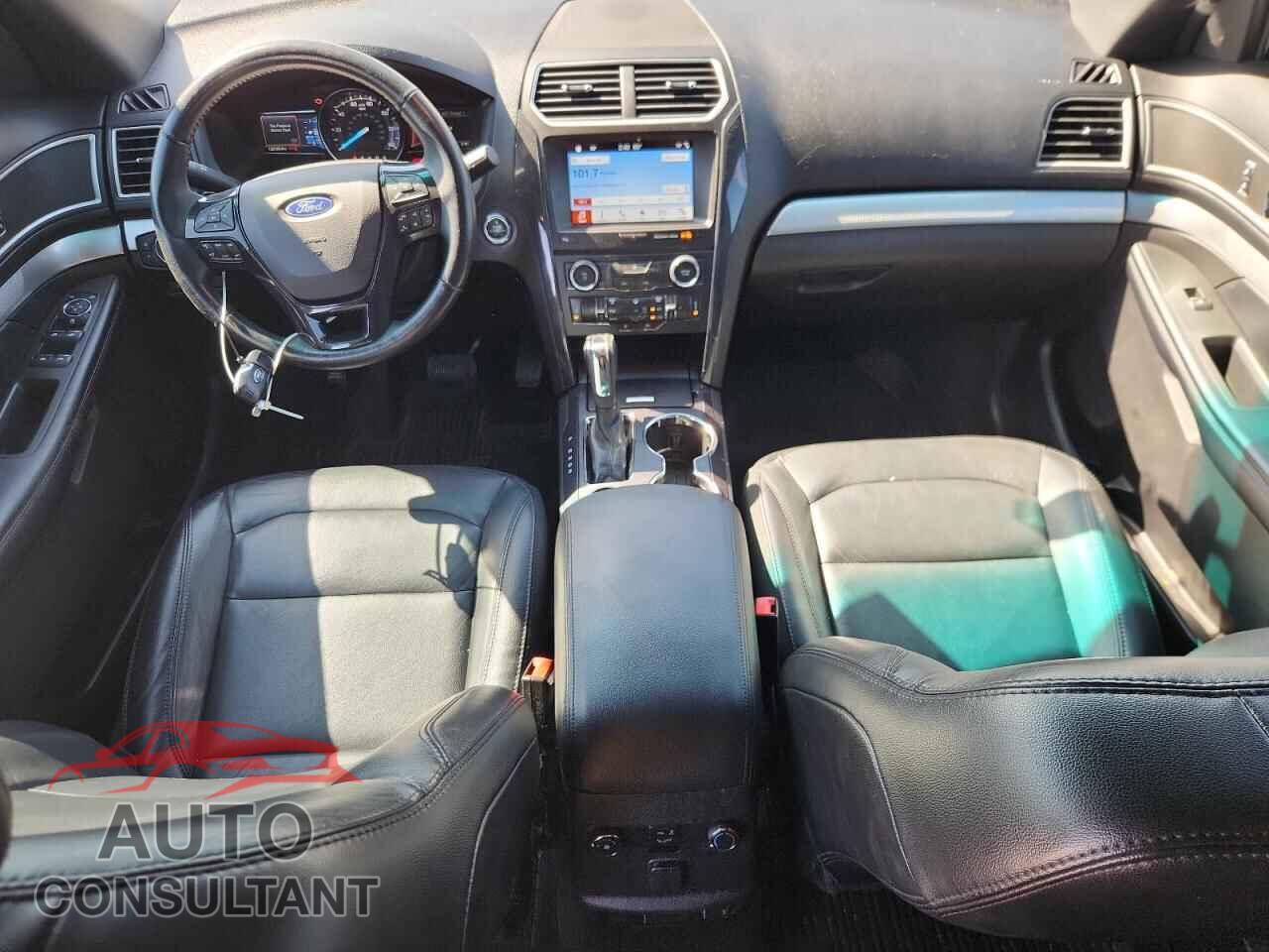 FORD EXPLORER 2017 - 1FM5K7D87HGB39159
