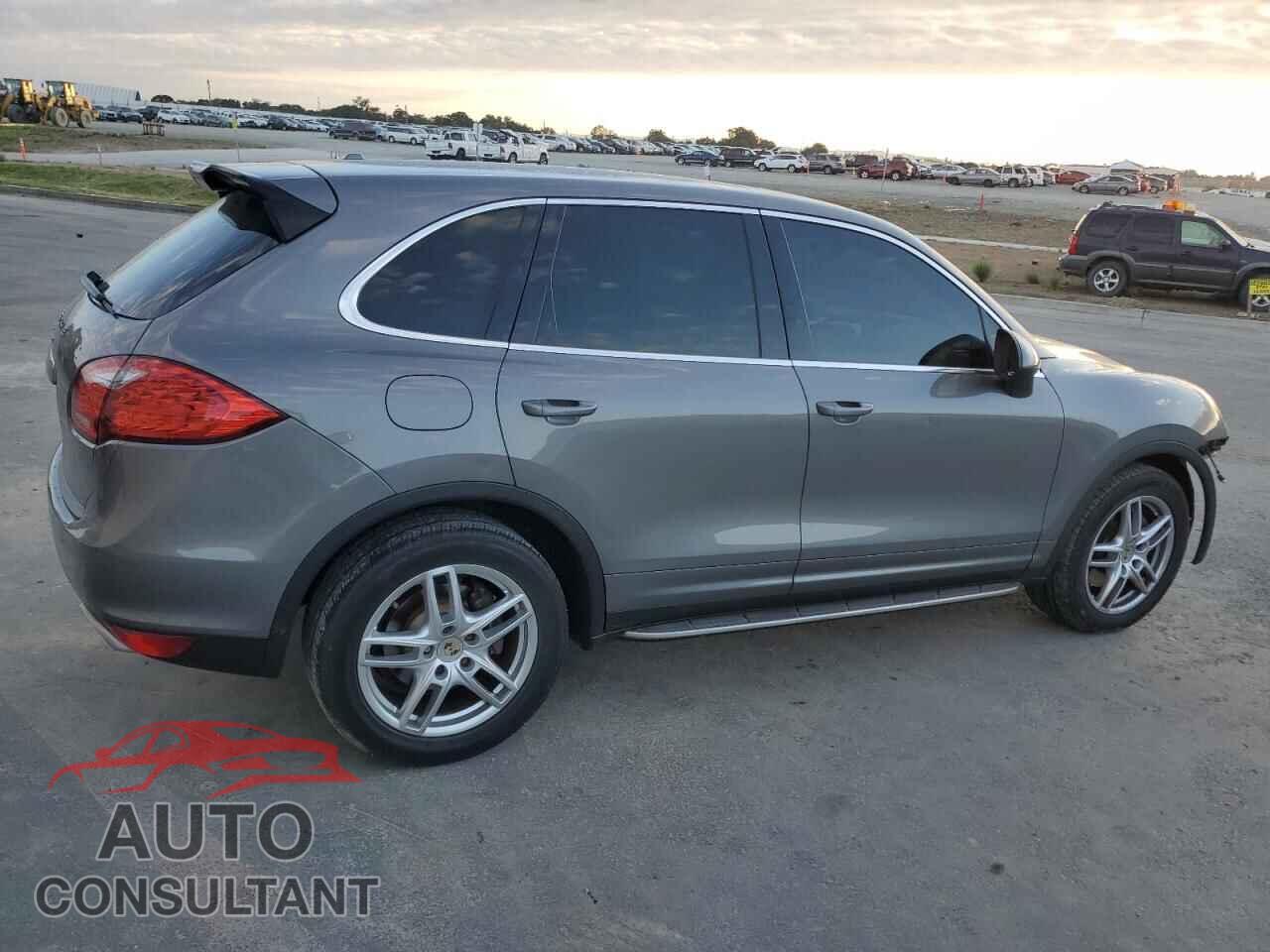 PORSCHE CAYENNE 2012 - WP1AA2A21CLA01124