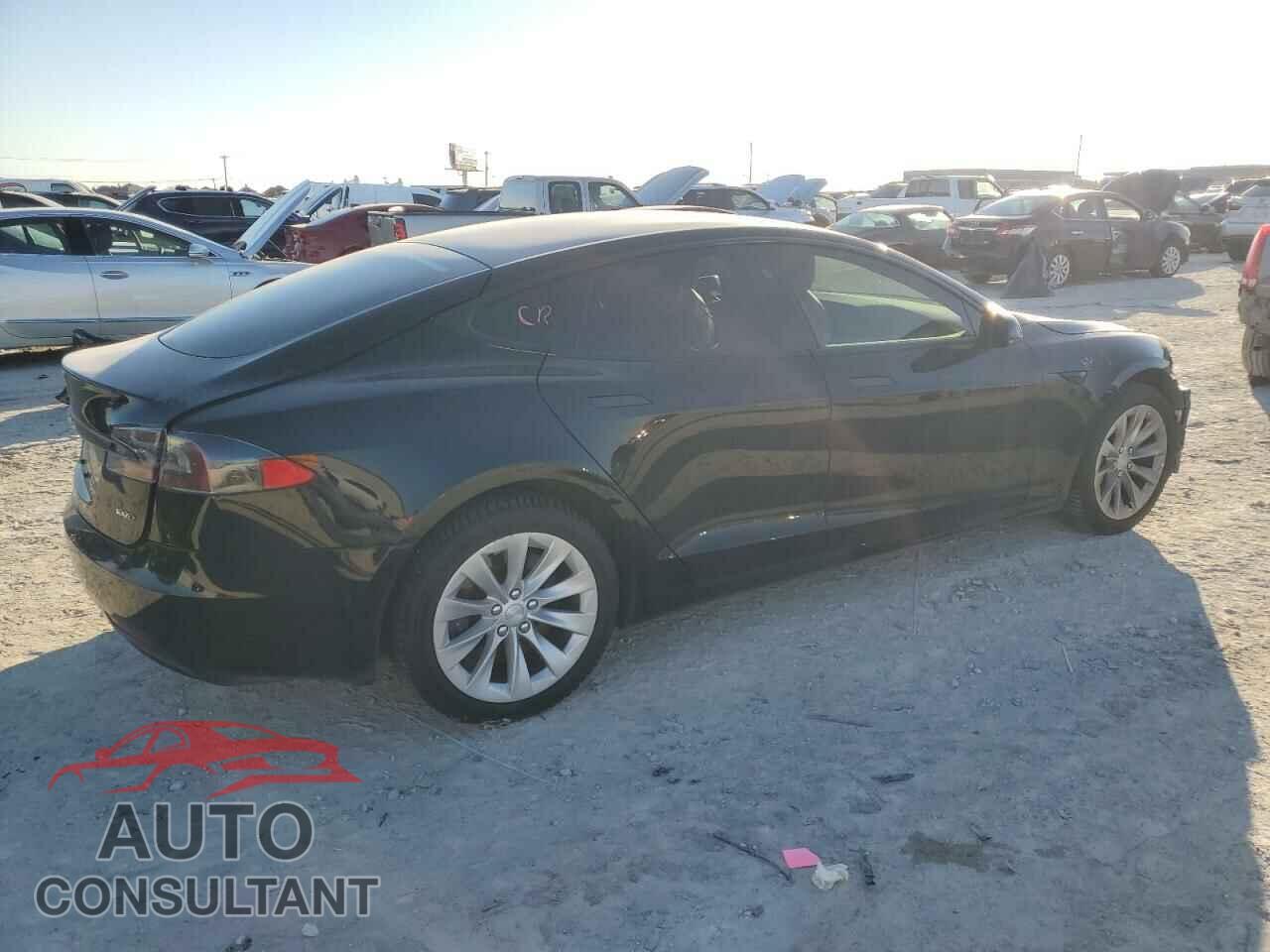 TESLA MODEL S 2018 - 5YJSA1E20JF291656