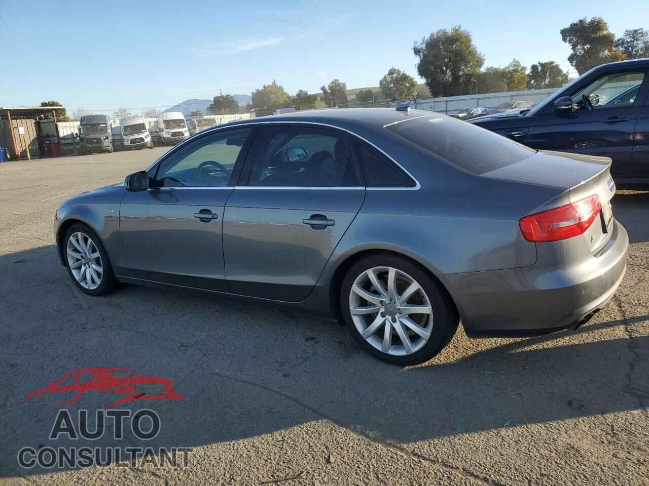 AUDI A4 2013 - WAUFFAFL6DN011400