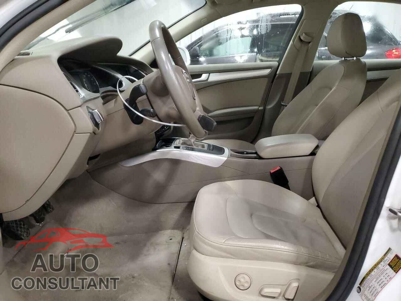 AUDI A4 2012 - WAUDFAFL9CA116509