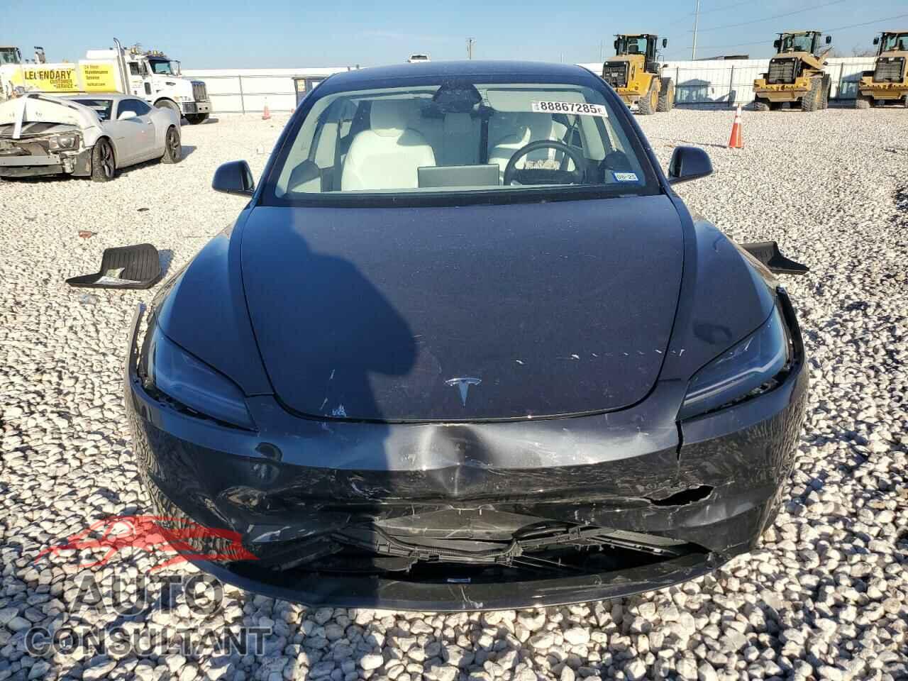 TESLA MODEL 3 2024 - 5YJ3E1EA8RF856859