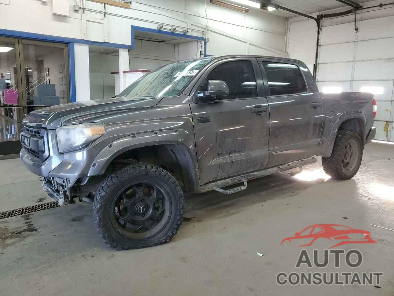 TOYOTA TUNDRA 2016 - 5TFDY5F12GX508883