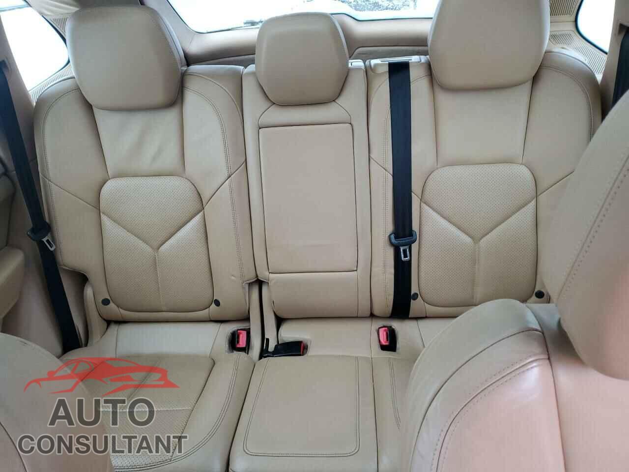 PORSCHE CAYENNE 2013 - WP1AF2A20DLA42525