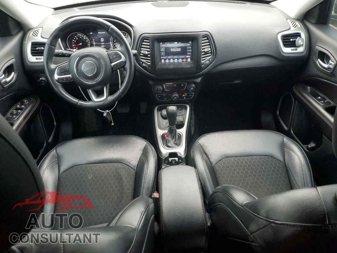 JEEP COMPASS 2018 - 3C4NJDBB5JT456105