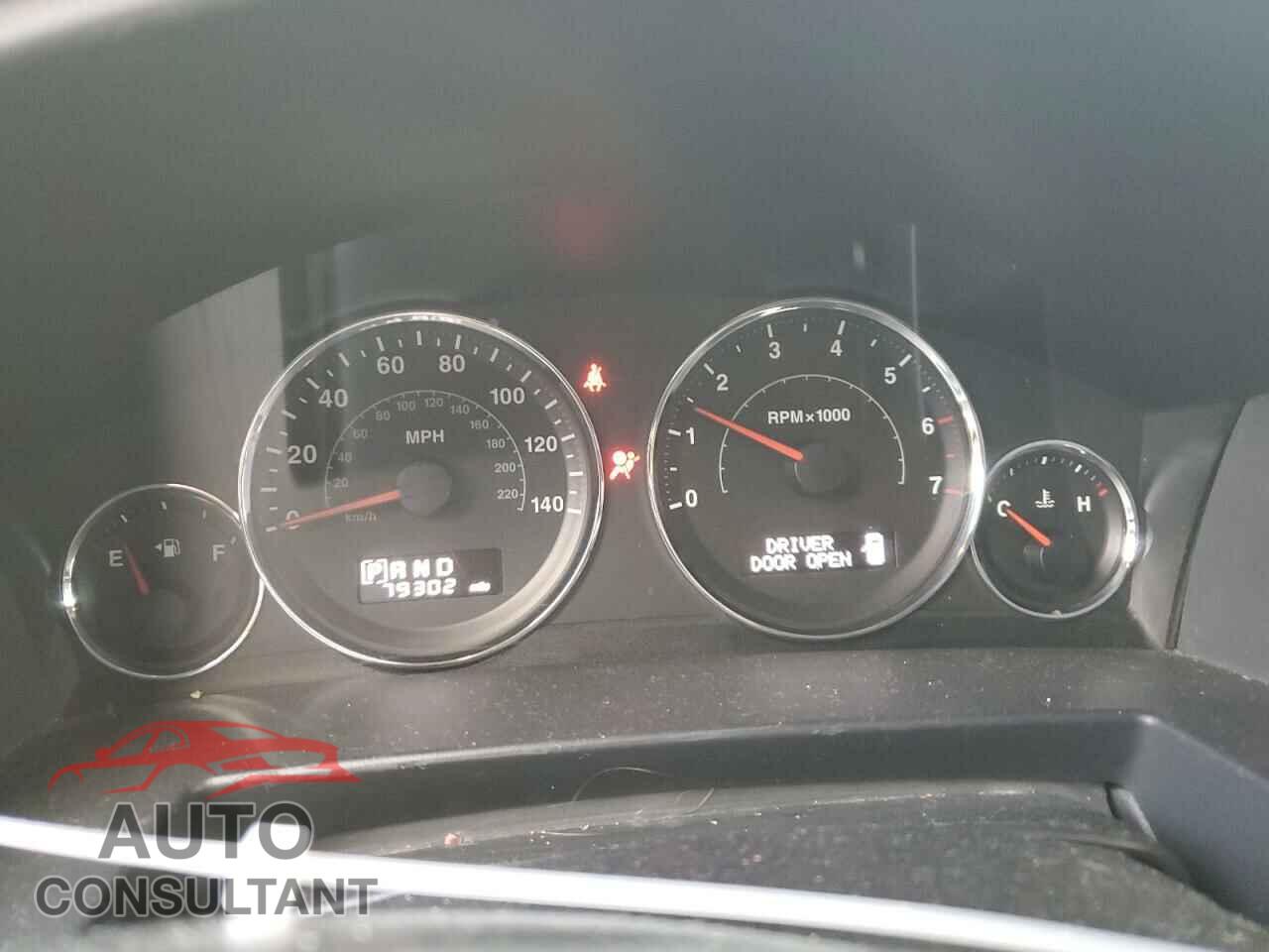 JEEP COMMANDER 2010 - 1J4RG4GKXAC144151