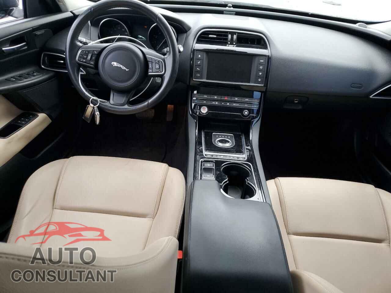 JAGUAR XE 2017 - SAJAD4BV0HA972102