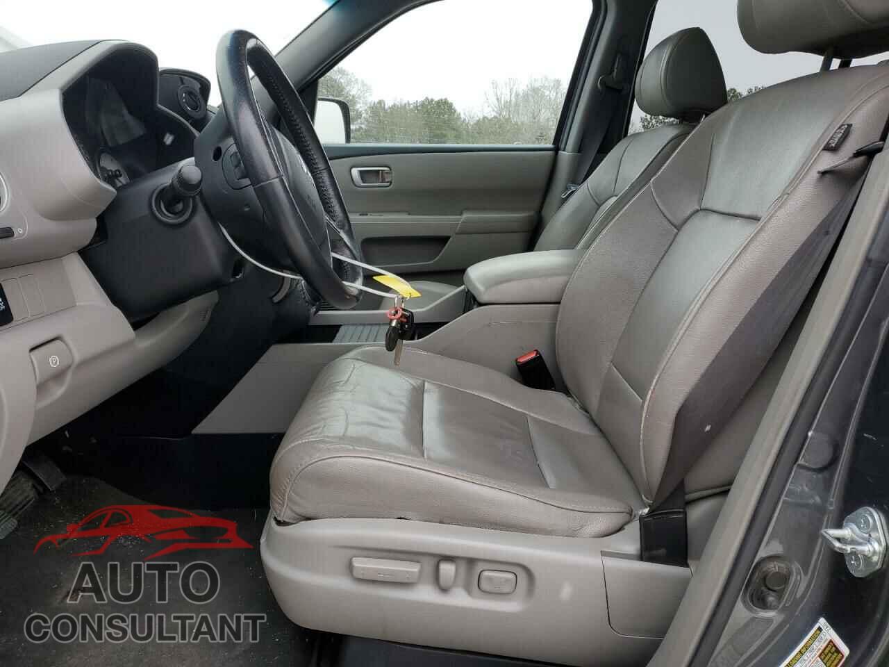 HONDA PILOT 2013 - 5FNYF3H76DB030020