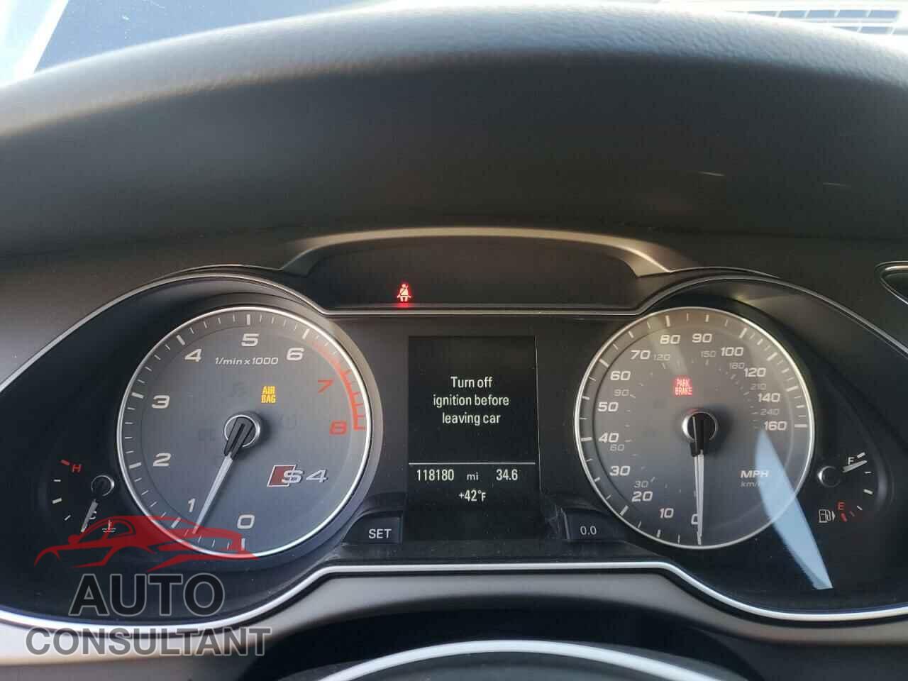 AUDI S4/RS4 2014 - WAUDGAFL2EA137976