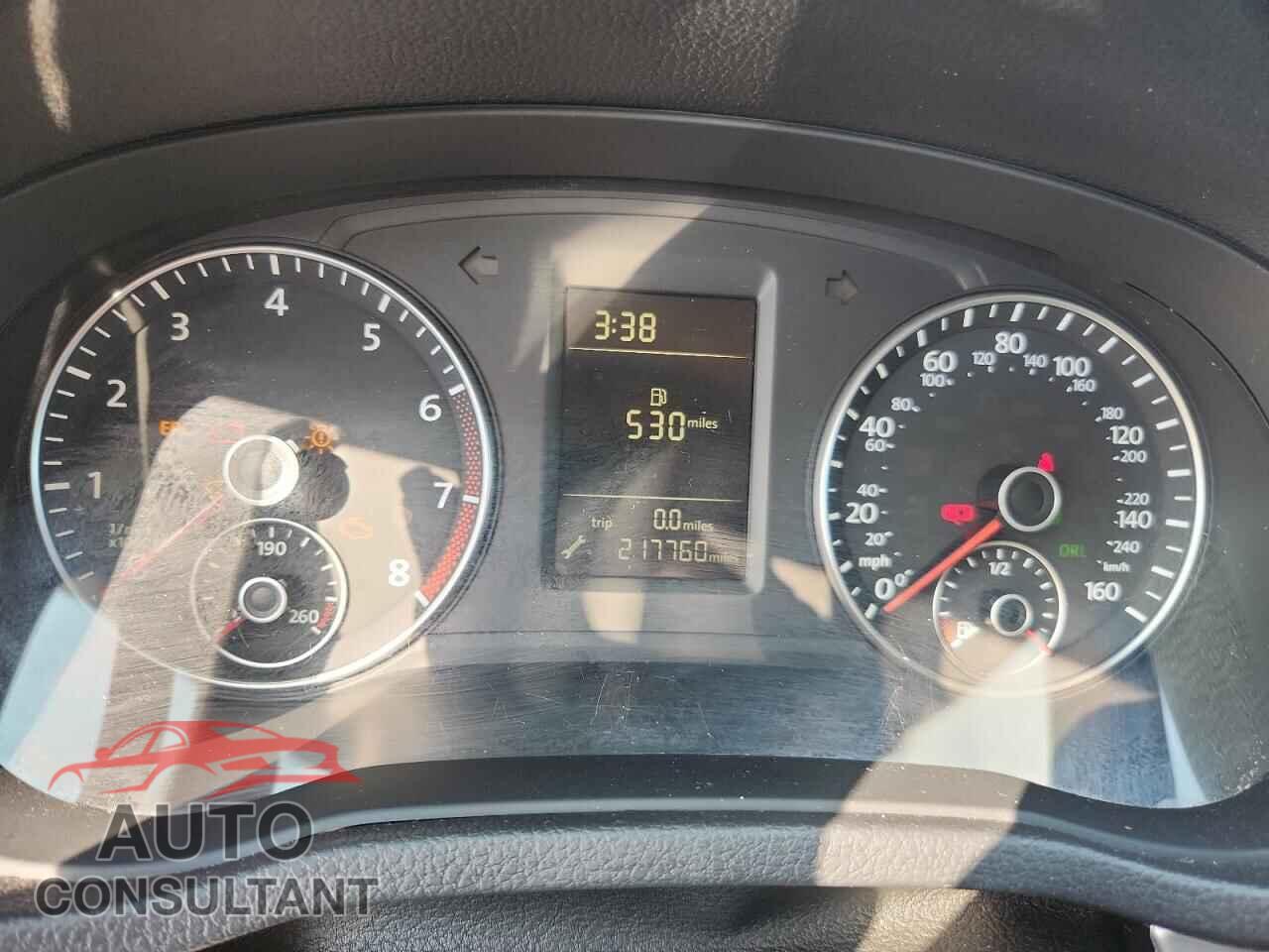VOLKSWAGEN PASSAT 2015 - 1VWAT7A32FC010837