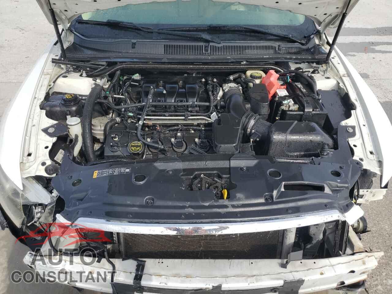 FORD TAURUS 2014 - 1FAHP2E82EG174228