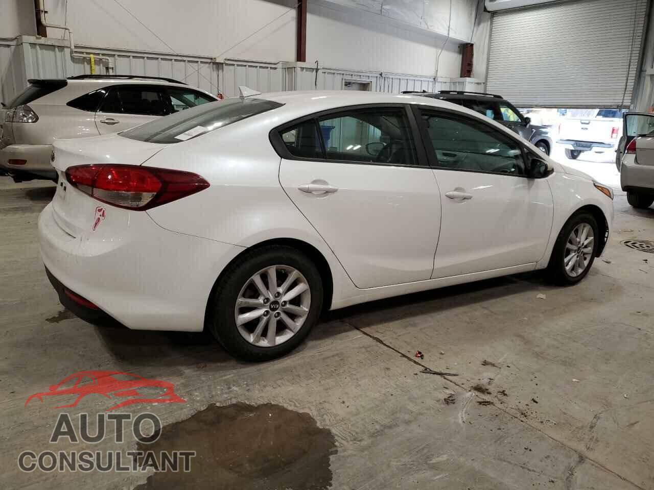 KIA FORTE 2017 - 3KPFL4A74HE132427
