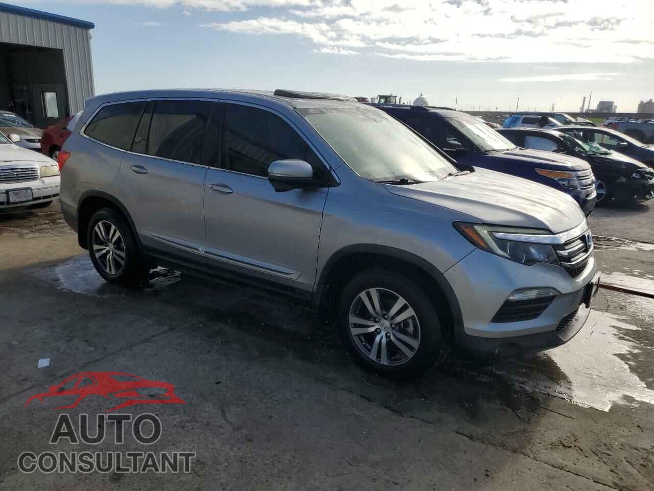 HONDA PILOT 2017 - 5FNYF5H58HB038071