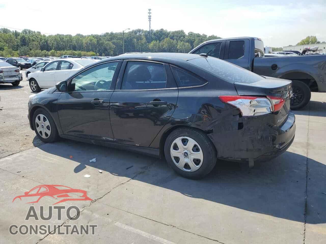 FORD FOCUS 2014 - 1FADP3E28EL418584
