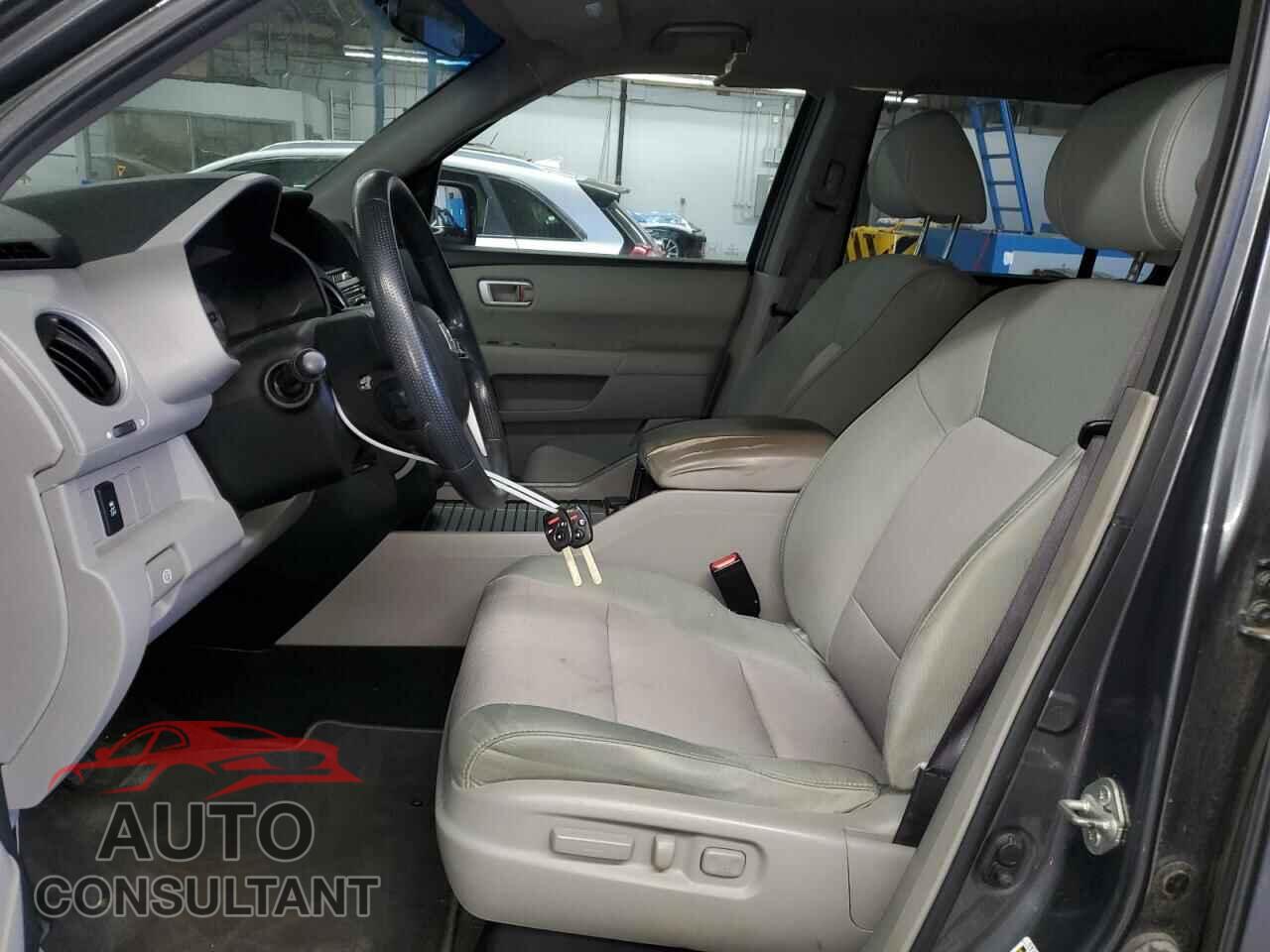 HONDA PILOT 2012 - 5FNYF4H45CB004633