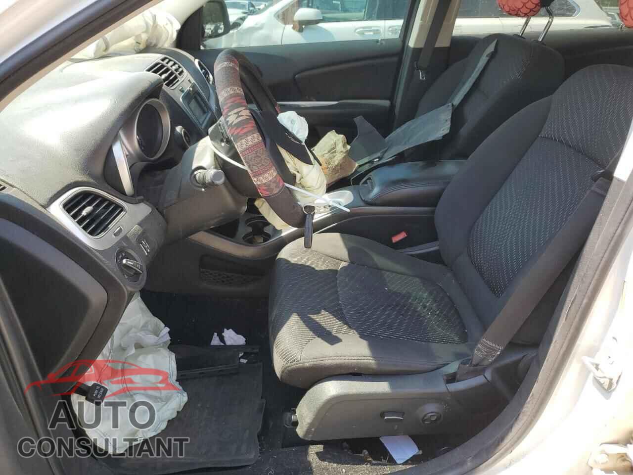 DODGE JOURNEY 2015 - 3C4PDCBG4FT697411