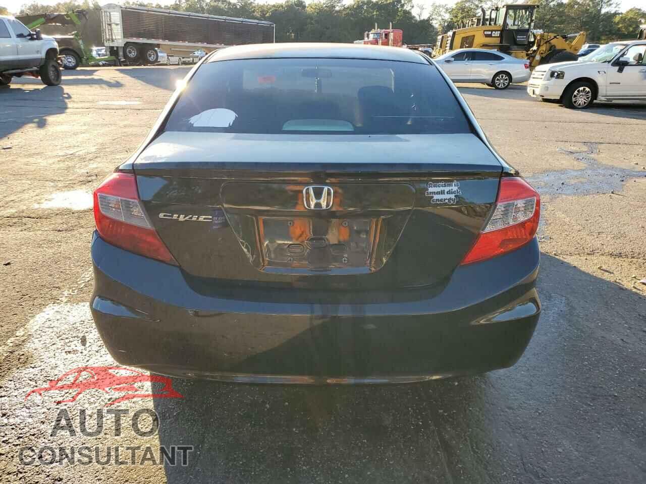 HONDA CIVIC 2012 - 2HGFB2F52CH328086