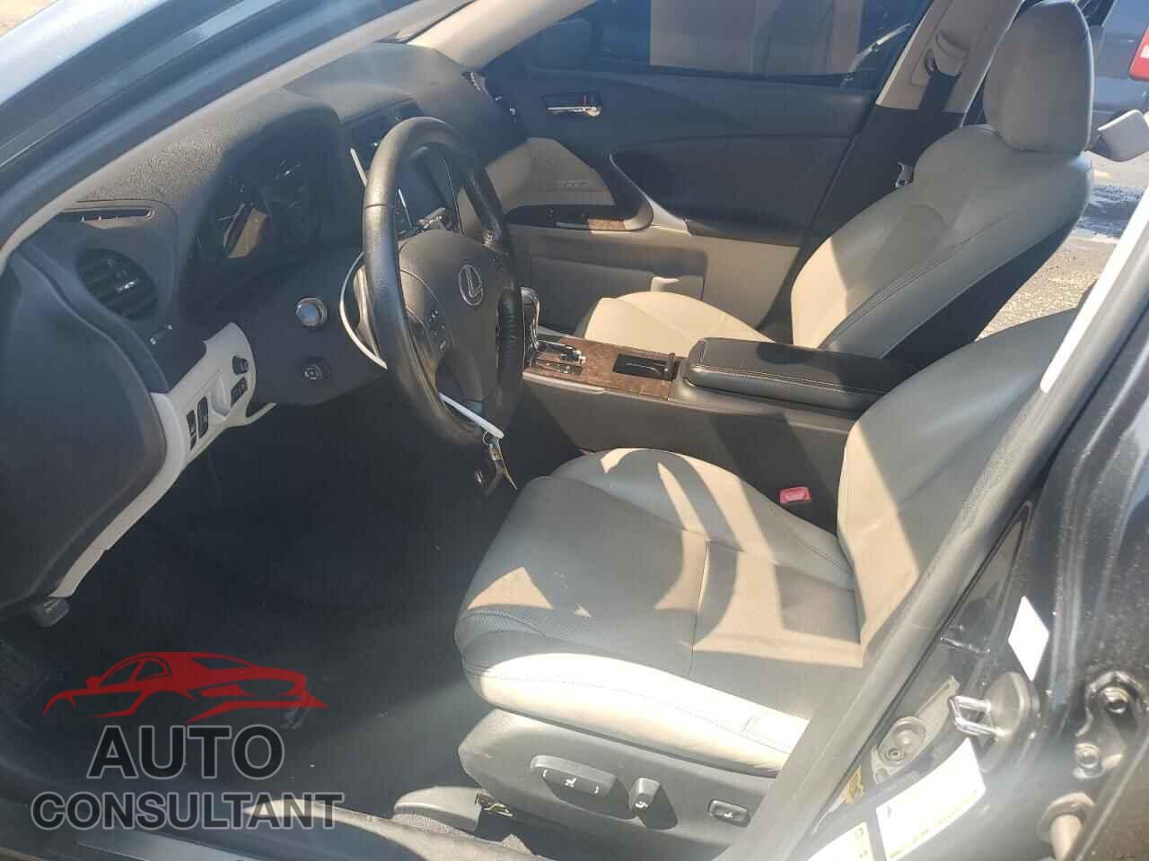 LEXUS IS 2010 - JTHCF5C27A5036812