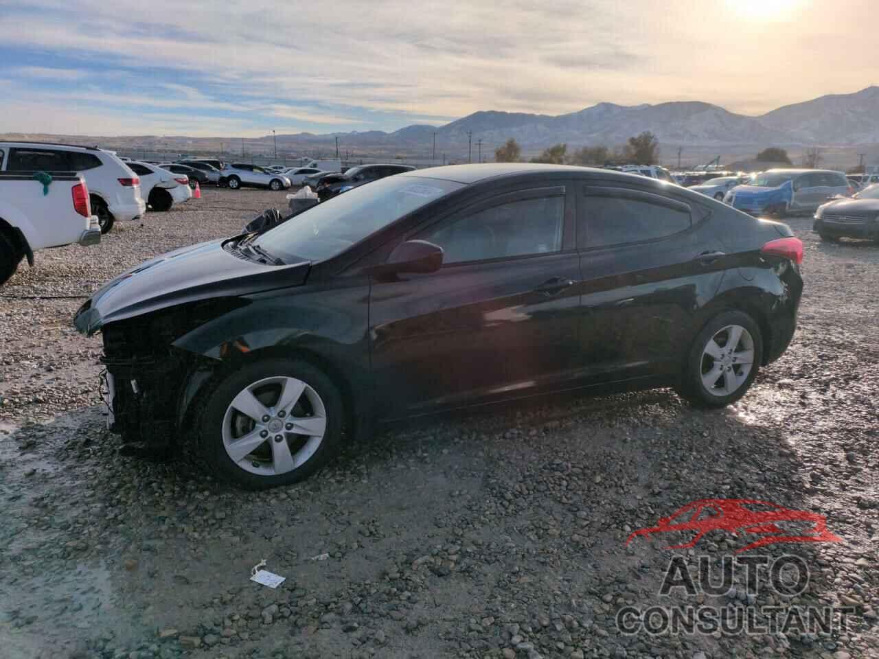 HYUNDAI ELANTRA 2013 - 5NPDH4AE3DH308977