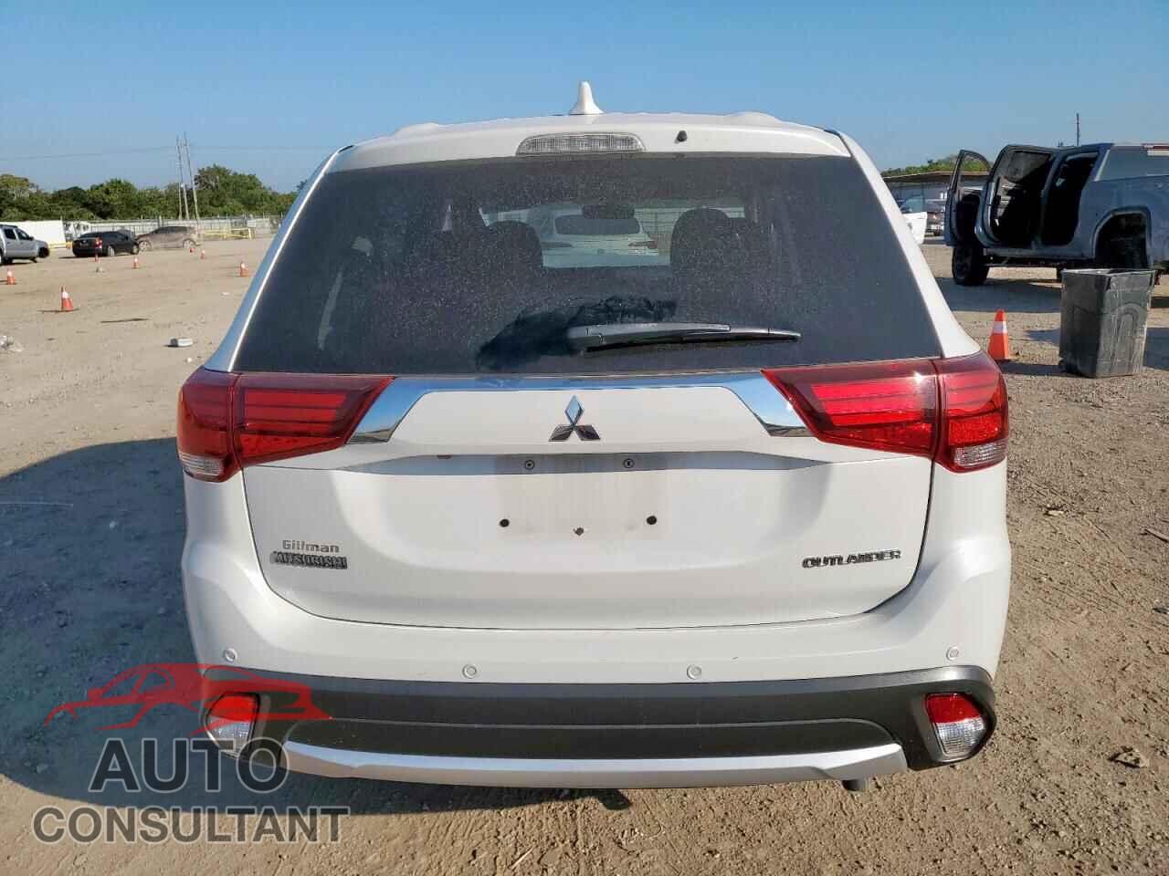 MITSUBISHI OUTLANDER 2017 - JA4AD2A38HZ034461