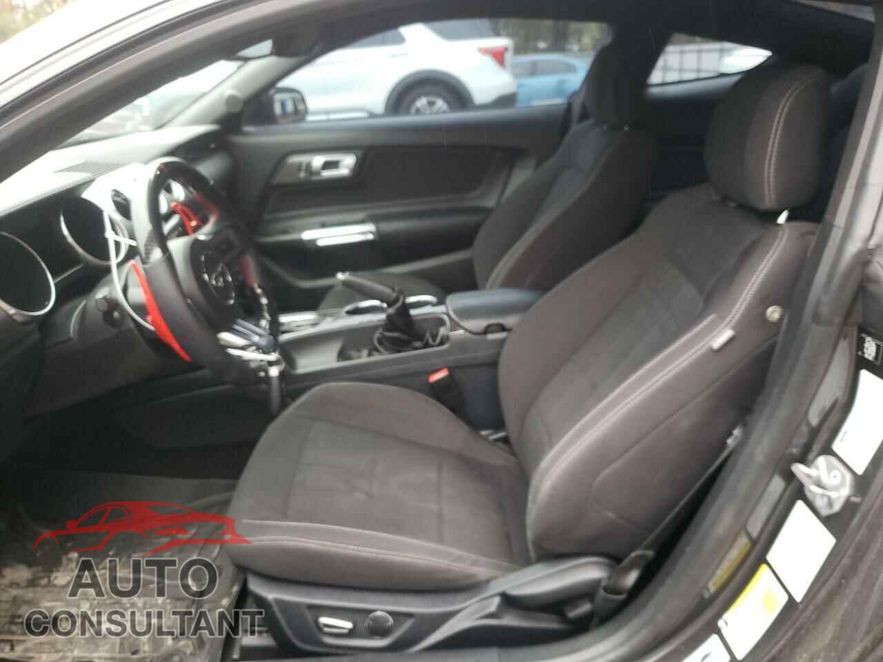 FORD MUSTANG 2018 - 1FA6P8CF2J5159181