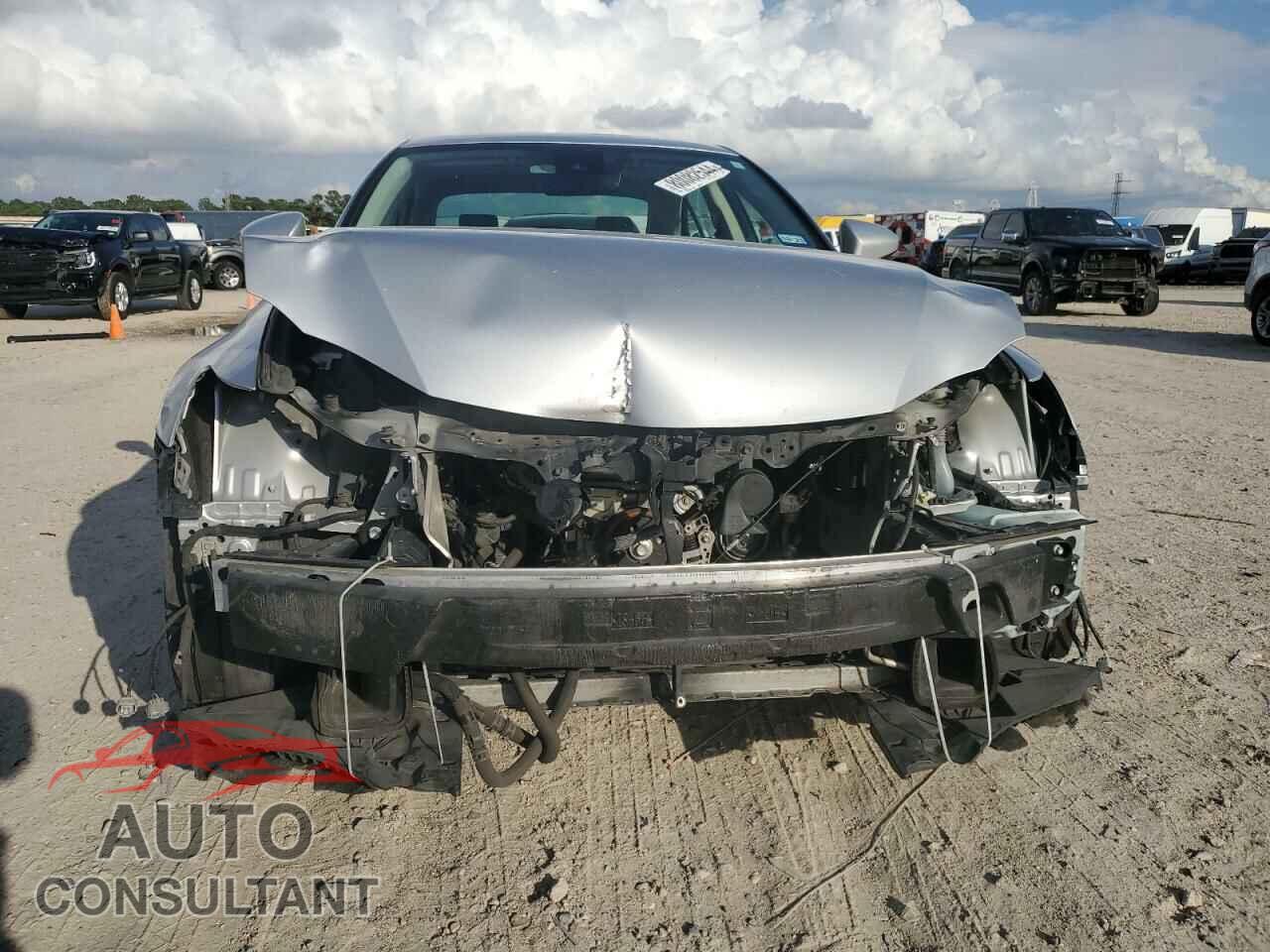 LEXUS IS 2017 - JTHBA1D27H5055579