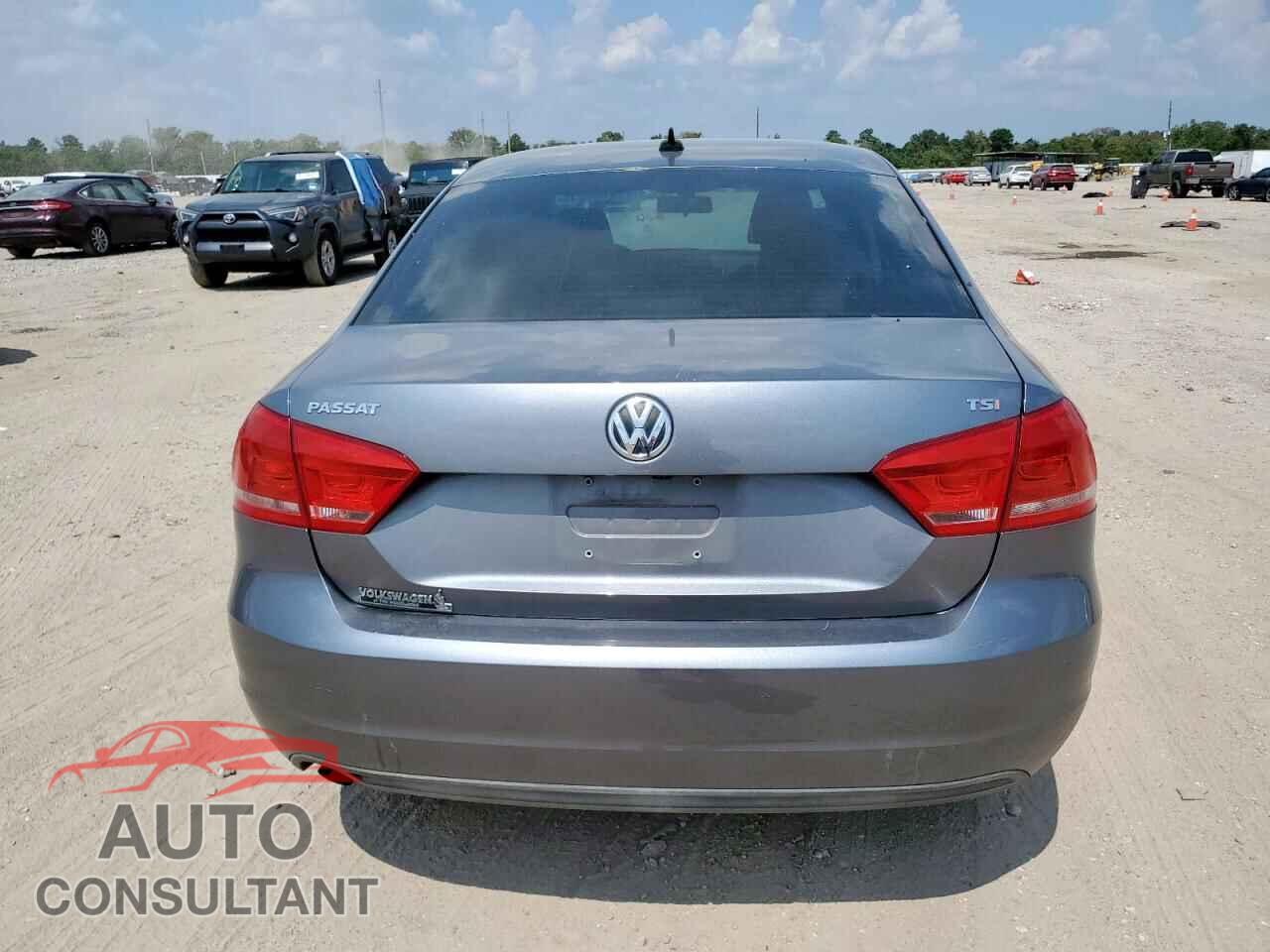 VOLKSWAGEN PASSAT 2015 - 1VWAS7A35FC060909