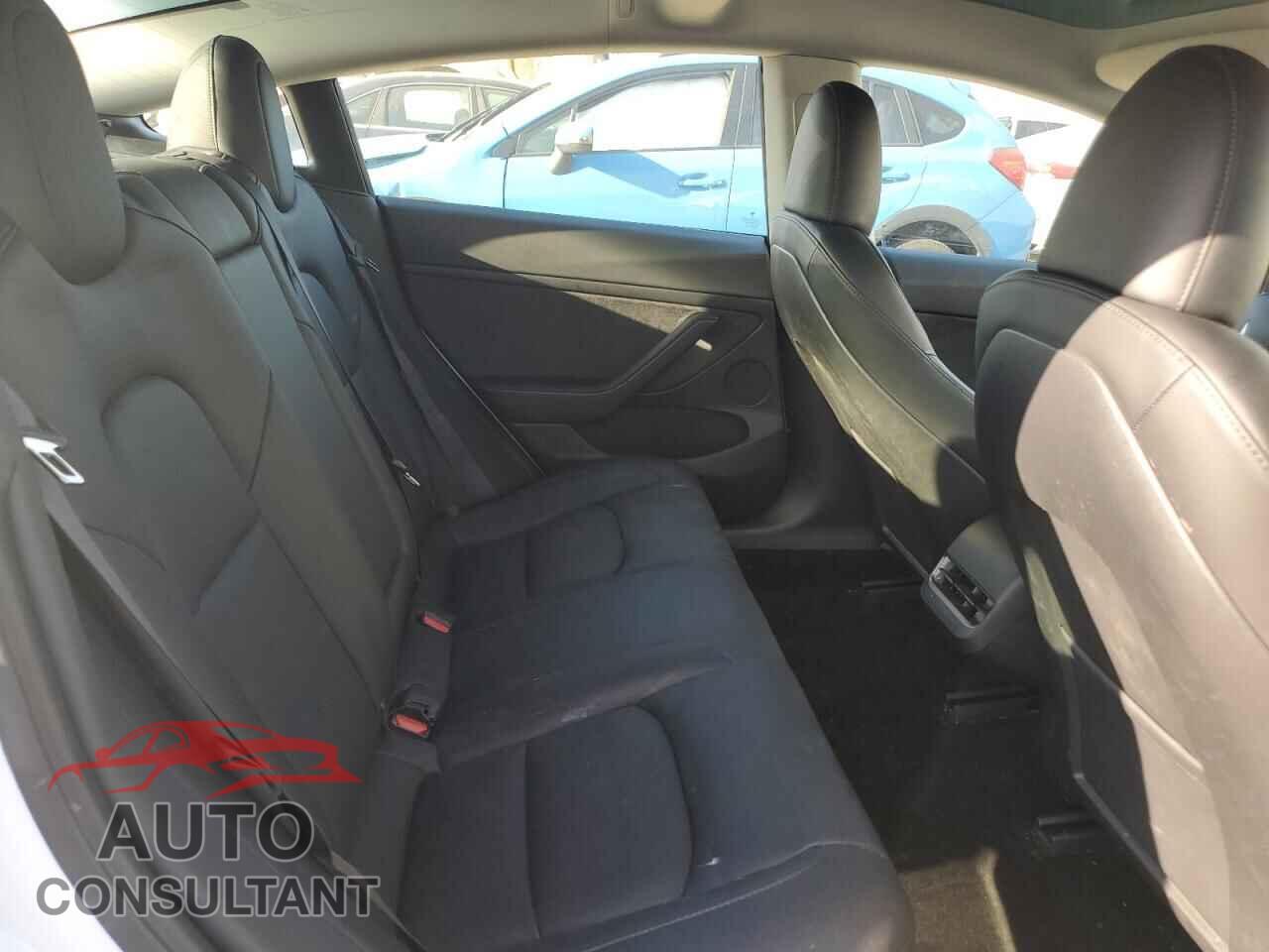 TESLA MODEL 3 2023 - 5YJ3E1EA2PF587903