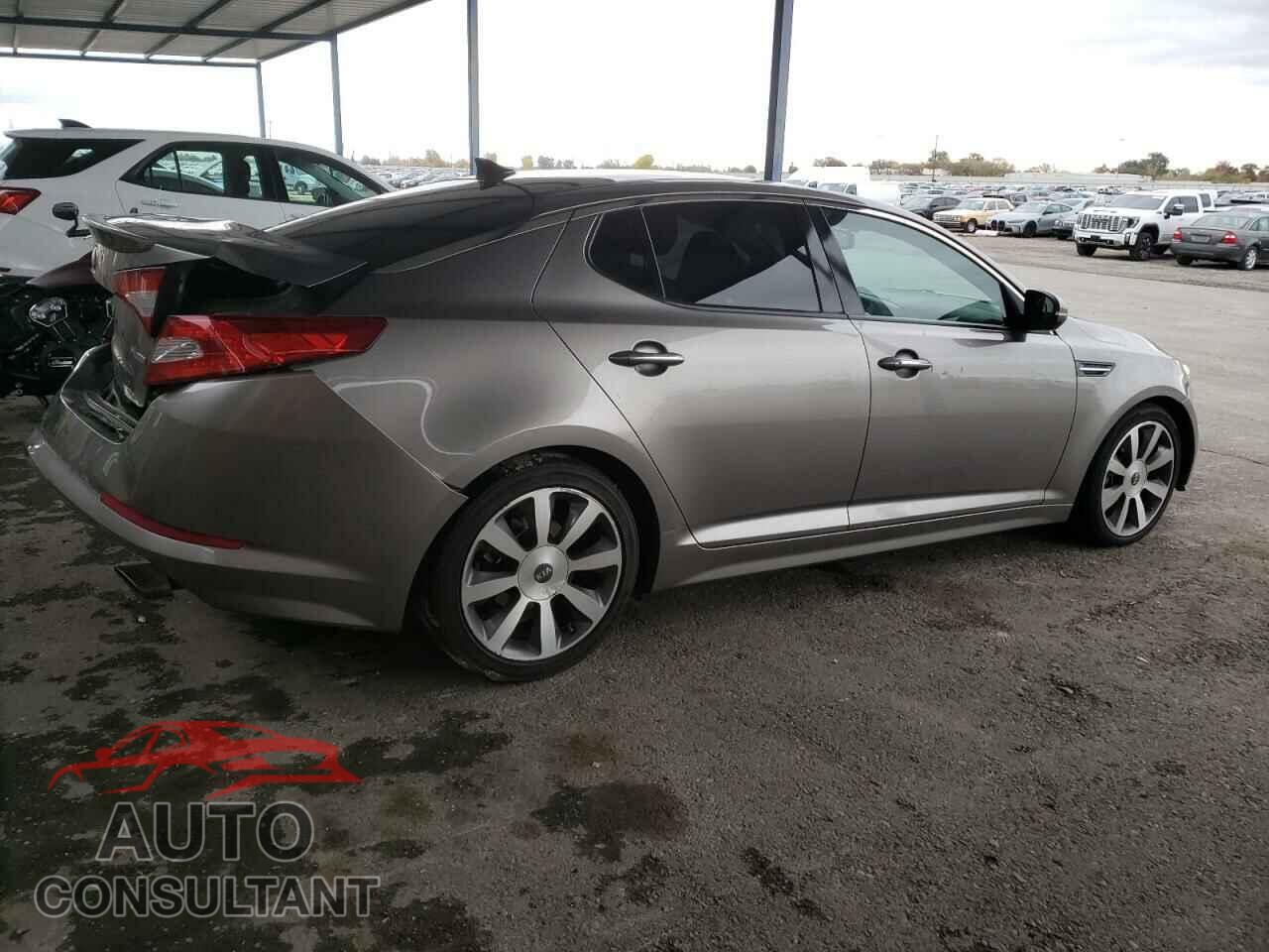 KIA OPTIMA 2013 - 5XXGR4A67DG189541