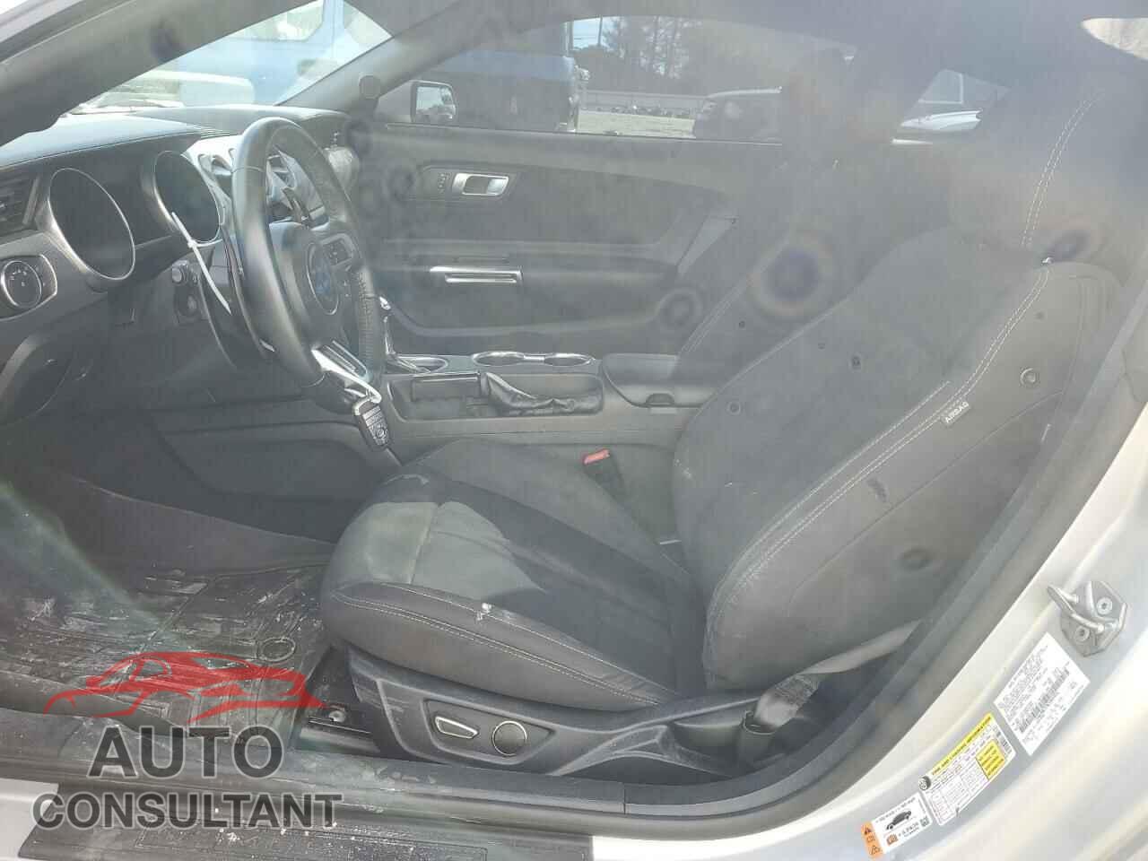 FORD MUSTANG 2019 - 1FA6P8CF2K5201916