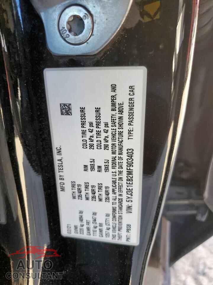 TESLA MODEL 3 2021 - 5YJ3E1EB2MF903403