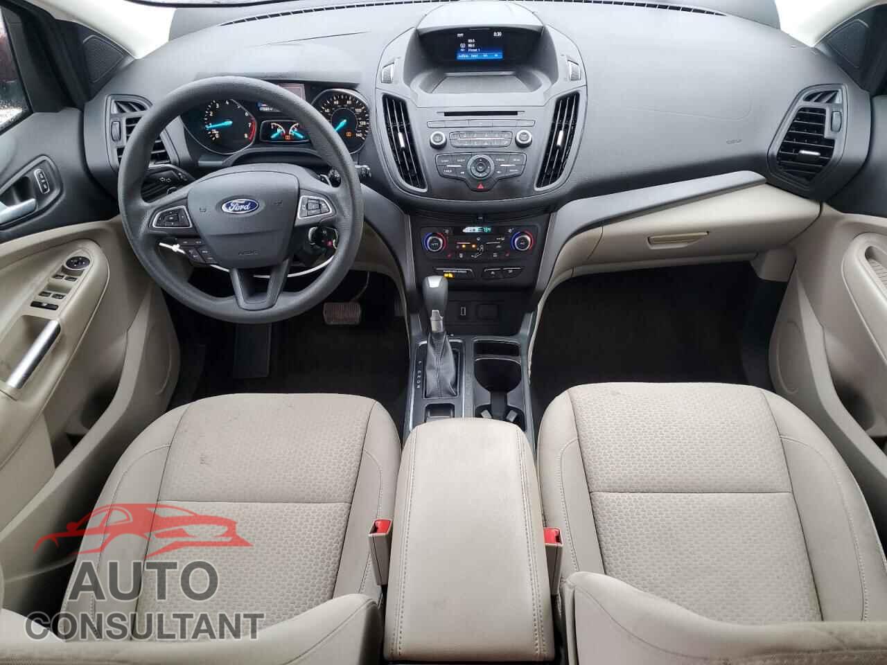 FORD ESCAPE 2017 - 1FMCU0G95HUB79528