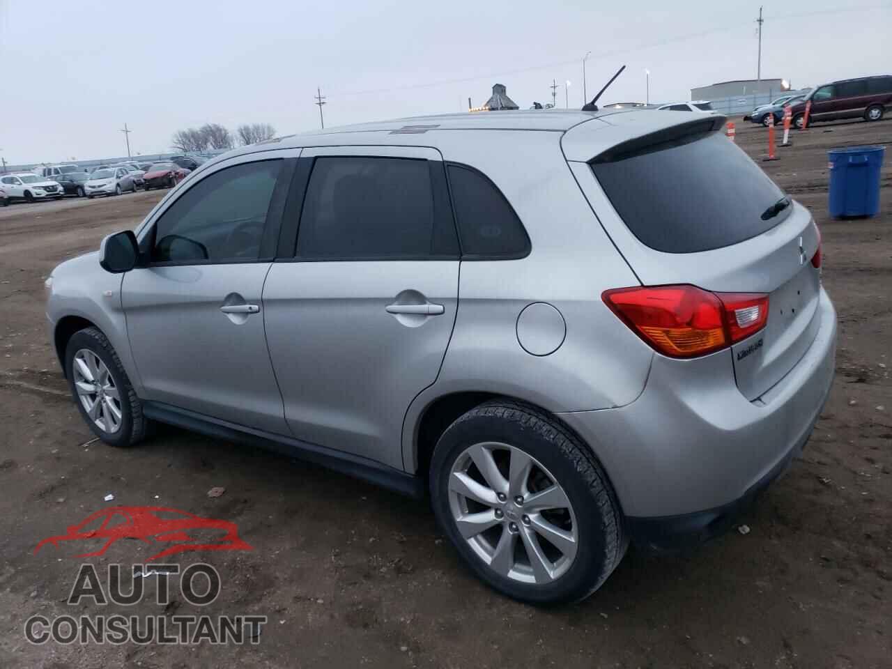 MITSUBISHI OUTLANDER 2015 - 4A4AP3AW2FE027581