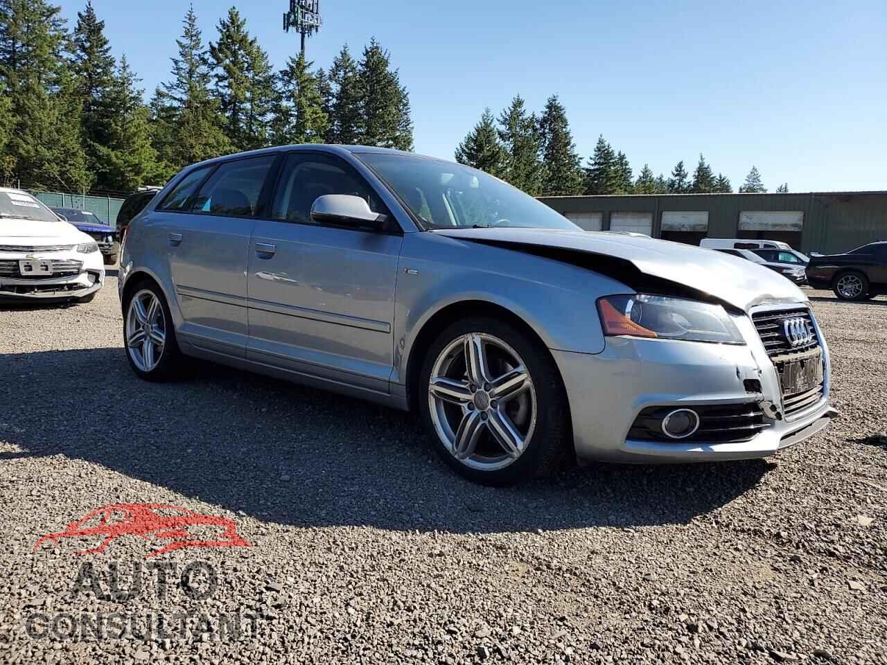AUDI A3 2013 - WAUKEAFM2DA009242