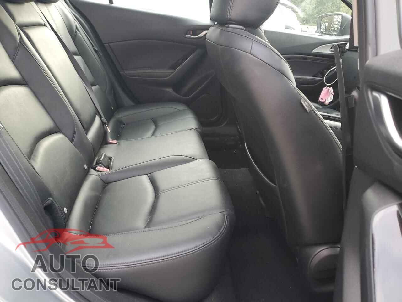 MAZDA 3 2017 - 3MZBN1V76HM111678