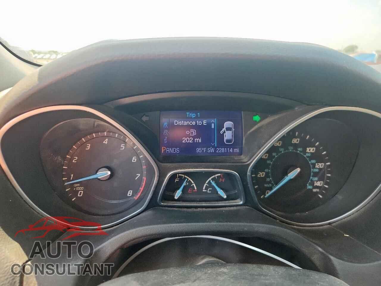 FORD FOCUS 2013 - 1FADP3K22DL111043