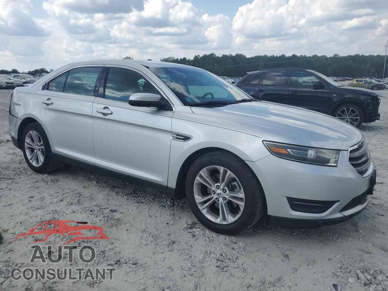 FORD TAURUS 2015 - 1FAHP2E95FG136048