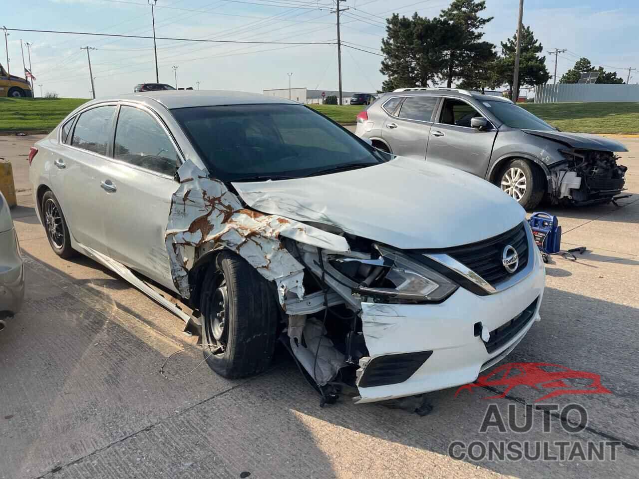 NISSAN ALTIMA 2018 - 1N4AL3AP0JC212962