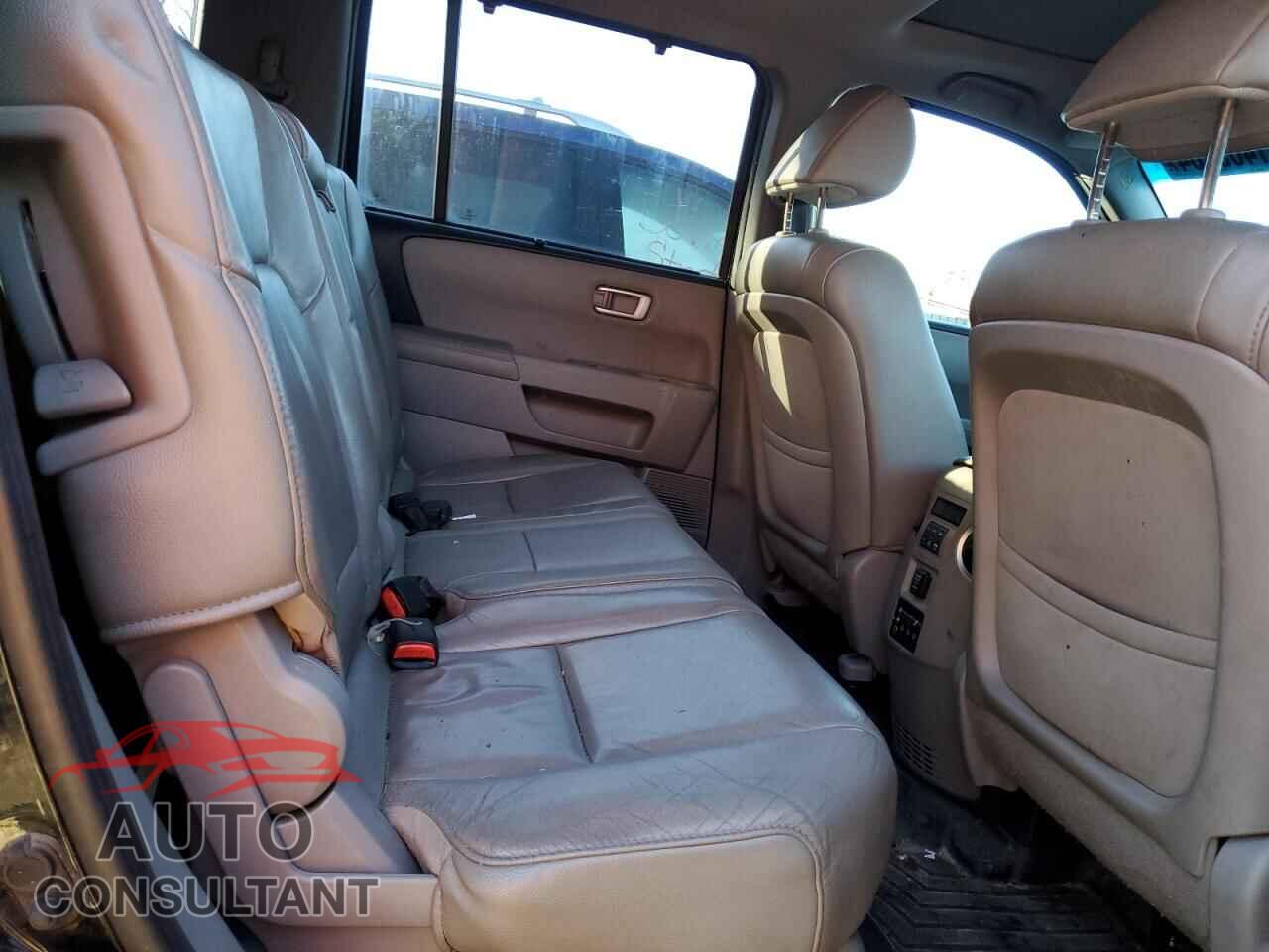 HONDA PILOT 2014 - 5FNYF4H94EB009336