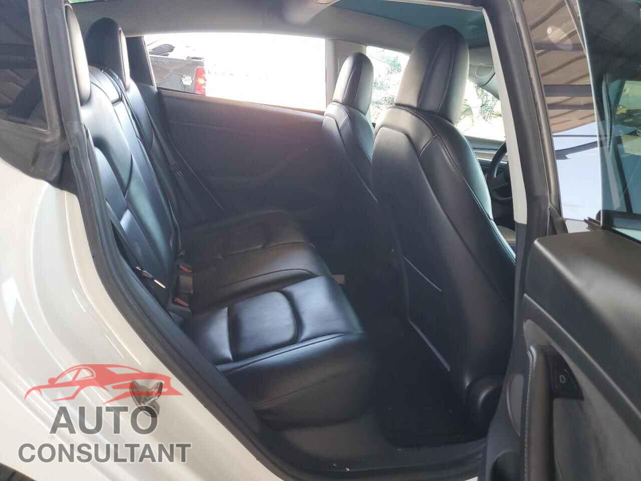 TESLA MODEL 3 2022 - 5YJ3E1EB0NF145207